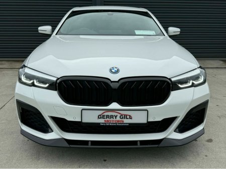 2022 BMW 5 Series - thumbnail 2