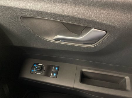 2026 Ford Courier - thumbnail 14