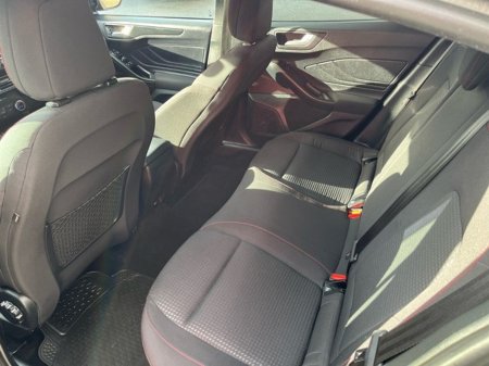 2021 Ford Focus - thumbnail 7