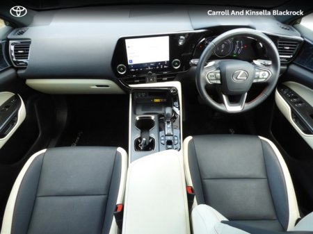 2023 Lexus NX 450 h+ - thumbnail 5