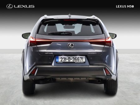 2023 Lexus UX 250 H Dynamic €38,950 thumbnail