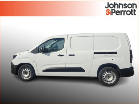 2025 Opel Combo Komfort 2300 L2H1 1.5 (100PS) €21,500 thumbnail
