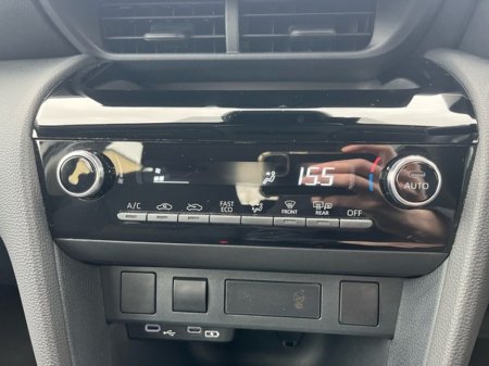 2025 Toyota Yaris Cross - thumbnail 14