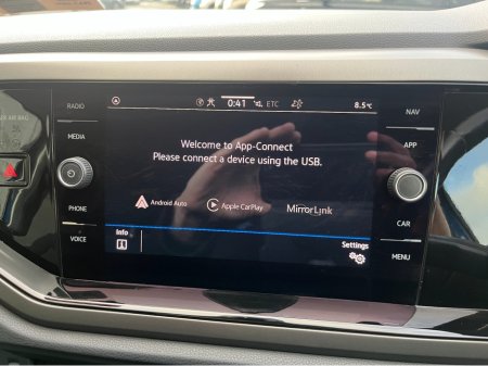 2021 Volkswagen Polo COMFORTLINE AUTOMATIC 1.0 PETROL //ADAPTIVE CRUISE CONTROL//KEYLESS ENTRY//REVERSE CAMERA// €18,950 thumbnail