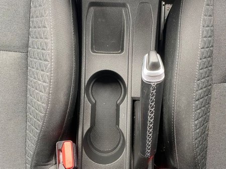 2020 Renault Clio - thumbnail 29