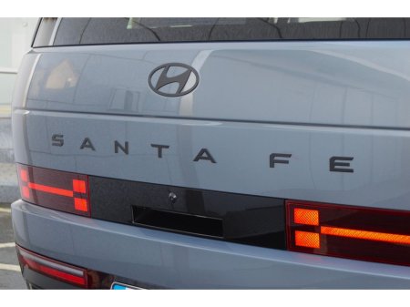 2024 Hyundai Santa Fe 1.6 PHEV 4WD Calligraphy €62,995 thumbnail