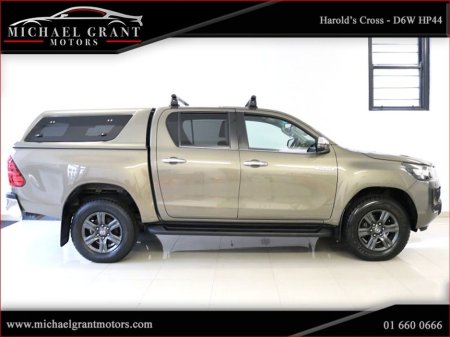 2022 Toyota Hilux AUTOMATIC 2.8D IRISH CAR ONLY 58KM SR5 DOUBLE CAB N1 COMMERCIAL VAT €36,585 thumbnail