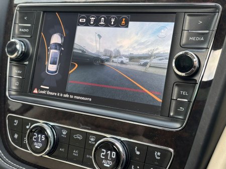 2016 Bentley Bentayga - thumbnail 16