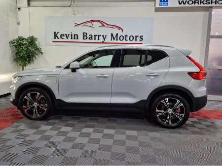 2021 Volvo XC40 - thumbnail 5