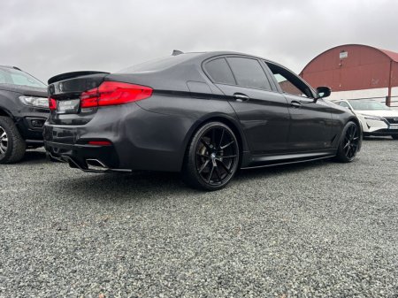 2018 BMW 5 Series - thumbnail 4