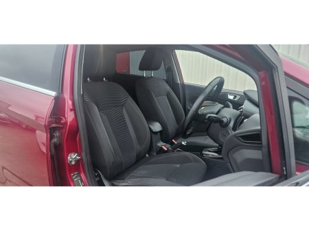 2015 Ford Fiesta - thumbnail 23