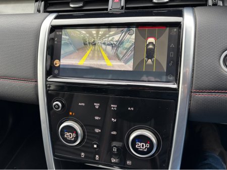 2022 Land Rover Discovery Sport 1.5 Hybrid R-Dynamic SE €34,900 thumbnail