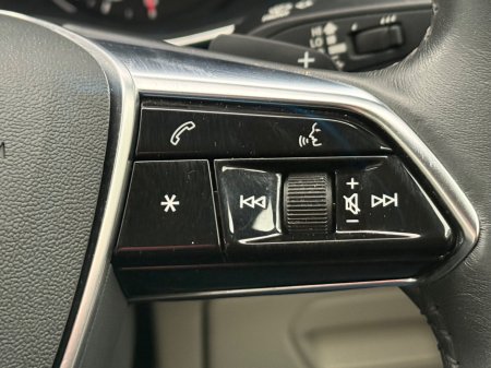 2019 Audi A6 2.0TDI 204 S tronic SE €23,900 thumbnail