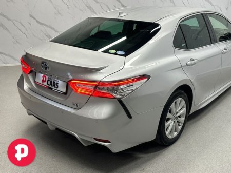 2020 Toyota Camry - thumbnail 23
