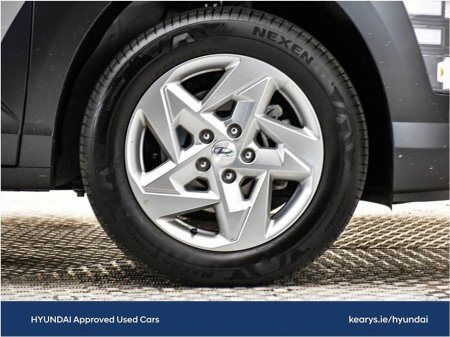 2024 Hyundai Kona Petrol Elegance €31,990 thumbnail