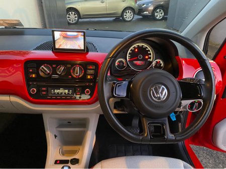 2014 Volkswagen up! 1.0  AUTO  HIGHLINE   75PS 5DR  HEATED SEATS TAX&NCT €6,795 thumbnail