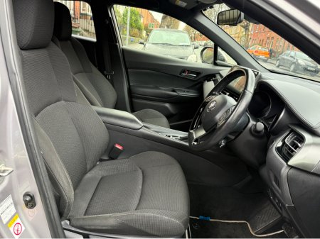 2018 Toyota C-HR - thumbnail 14