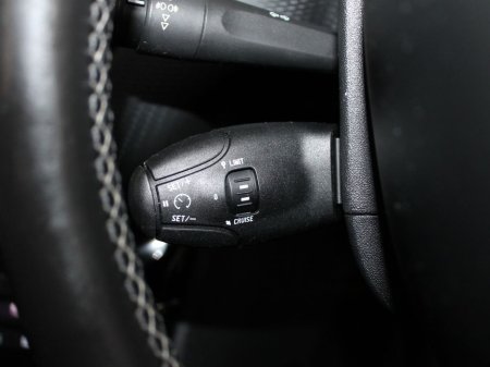 2016 Peugeot 2008 Allure 1.6 Blue HDI 100 4DR €7,499 thumbnail