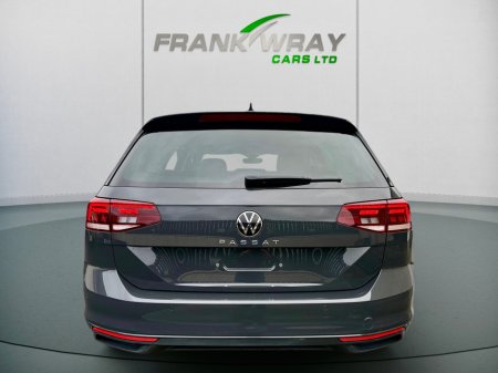2021 Volkswagen Passat SE NAV 2.0 TDI 150 BHP **NEW MODEL**ONE UK OWNER**XENON HEADLIGHTS**SAT NAV**MINT**FSH** €21,450 thumbnail