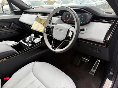 2025 Land Rover Range Rover Sport - thumbnail 16