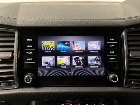 2023 Skoda Kodiaq Ambition 7 Seats DSG 2.0TDI 150BHP - Reversing Camera - Climate Control - Heated Seats - Cruise Control - Apple CarPlay/Android Auto thumbnail