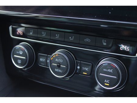 2018 Volkswagen Passat - thumbnail 13