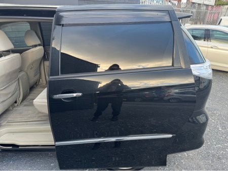 2010 Toyota Estima - thumbnail 20