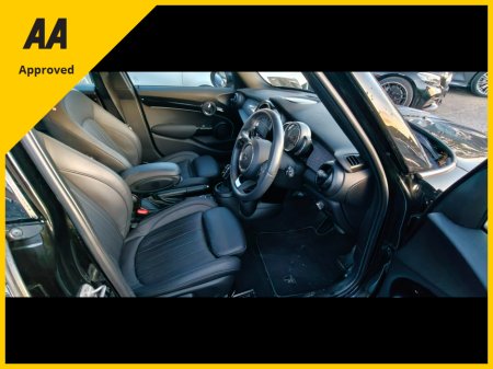 2023 MINI Cooper 2023 Auto Exclusive 5 Door 37369kms €28,950 thumbnail