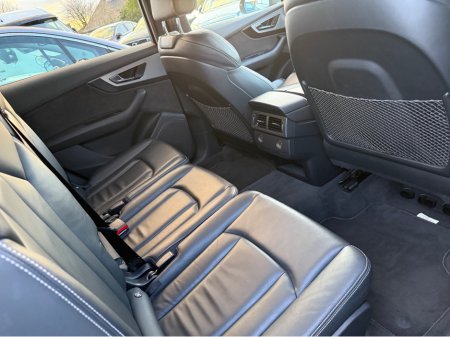 2016 Audi Q7 3.0 TDI 218 Q TIP S LINE 4DR AUTO €29,950 thumbnail