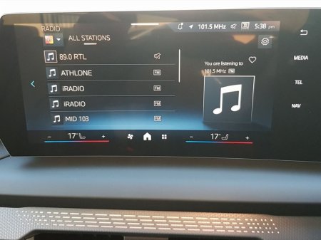 2026 BMW 1 Series - thumbnail 17