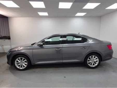 2023 Skoda Superb AMBITION 2.0 TDI 150HP 5DR €28,950 thumbnail