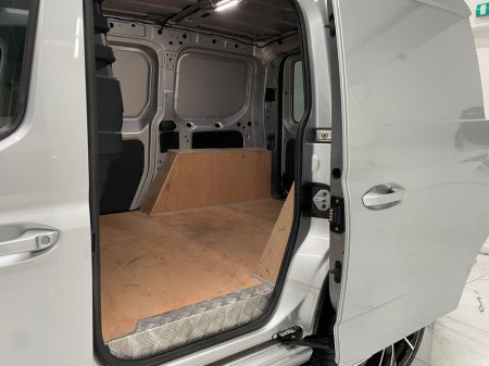 2023 Volkswagen Caddy  €19,995 thumbnail