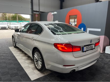 2017 BMW 5 Series - thumbnail 4