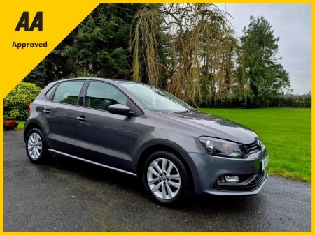 2018 Volkswagen Polo Comfortline 1.0 60HP MANUAL 5SPEED 5DR €11,995 thumbnail