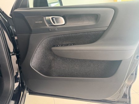 2023 Volvo XC40 - thumbnail 20