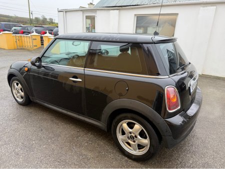 2010 MINI Hatch - thumbnail 5