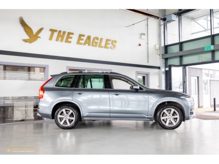 2019 Volvo XC90 - view 3