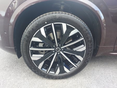 2026 Volvo XC90 - thumbnail 9