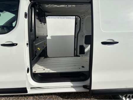 2022 Toyota Proace ICON L2 €15,500 thumbnail