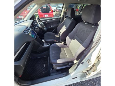 2016 Suzuki Swift - thumbnail 16