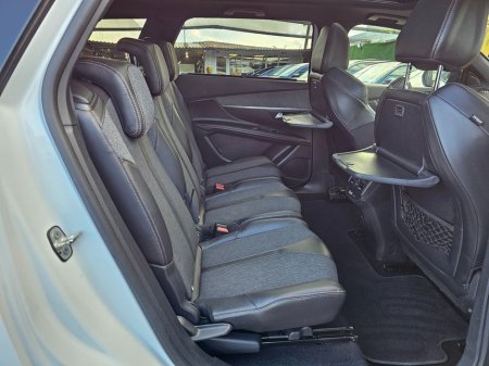 2018 Peugeot 5008 - thumbnail 15