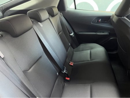 2024 Toyota Prius - thumbnail 12