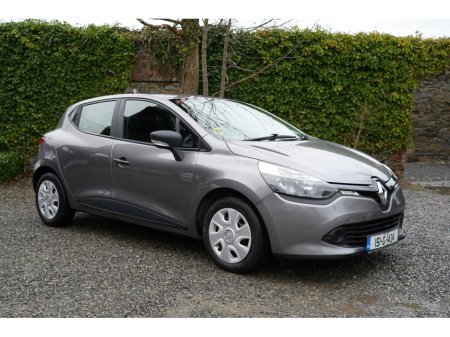 2015 Renault Clio - thumbnail 1