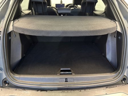 2025 Peugeot 2008 - thumbnail 9