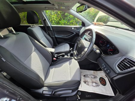 2019 Hyundai i20 - thumbnail 13