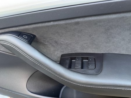 2021 Tesla Model 3 - thumbnail 14