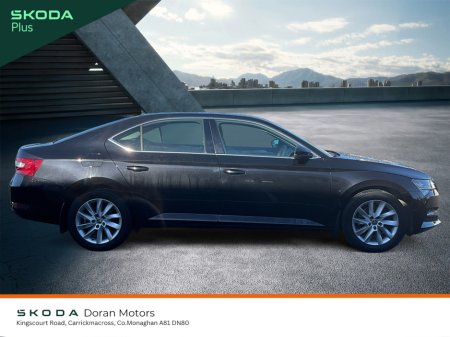 2024 Skoda Superb - view 4