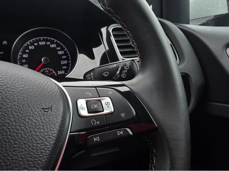 2015 Volkswagen Golf 1.4 TSI  AUTOMATIC - MILANO EDITION - HALF LEATHER HEATED SEAT - ALLOYS - LOW TAX BAND  - DRIVE MODE SELECTION - REVERCE CAMERA thumbnail