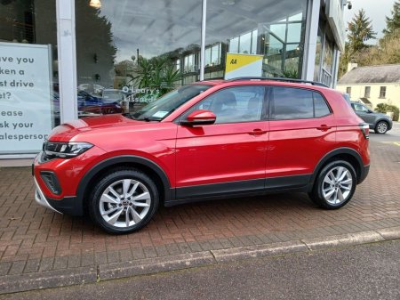 2025 Volkswagen T-Cross 1.0 TSI M5F 95HP Edit 75, Kings Red, 17km. €28,750 thumbnail