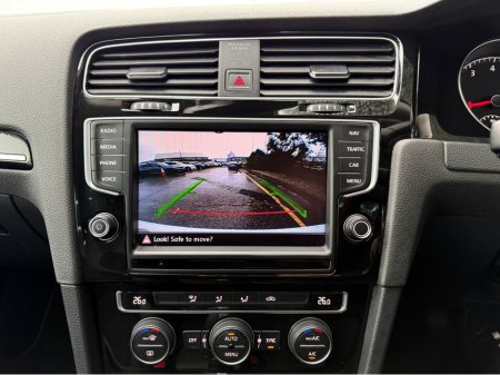 2016 Volkswagen Golf - thumbnail 18